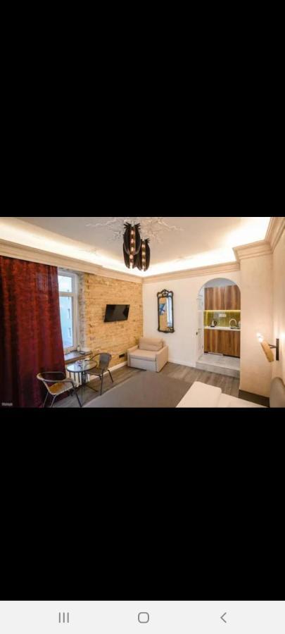Olympic Studio Kiev Rum bild
